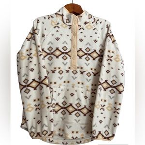 Women’s Sherpa Aztec print size large,kangaroo pouch, snap closure, front pocket